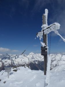 Roteck 2.742 m, im Hintergrund der Hochgolling