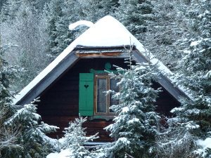 In dieser Saison sehr seltene Winteridylle neben dem Karl–Lechner-Haus