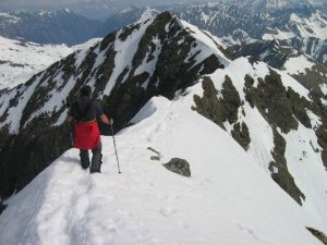 Beginn des Abstiegs zum Schidepot; im Hintergrund die zuvor bestiegene G. Barbaraspitze